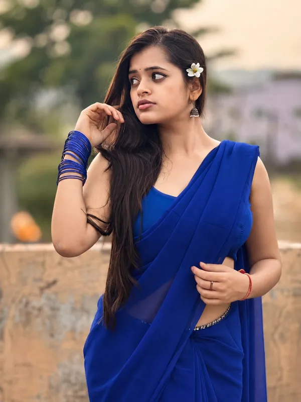Plain_Dyed_Daily_Wear_Georgette_Saree_With_Unstitched_Blouse_Piece