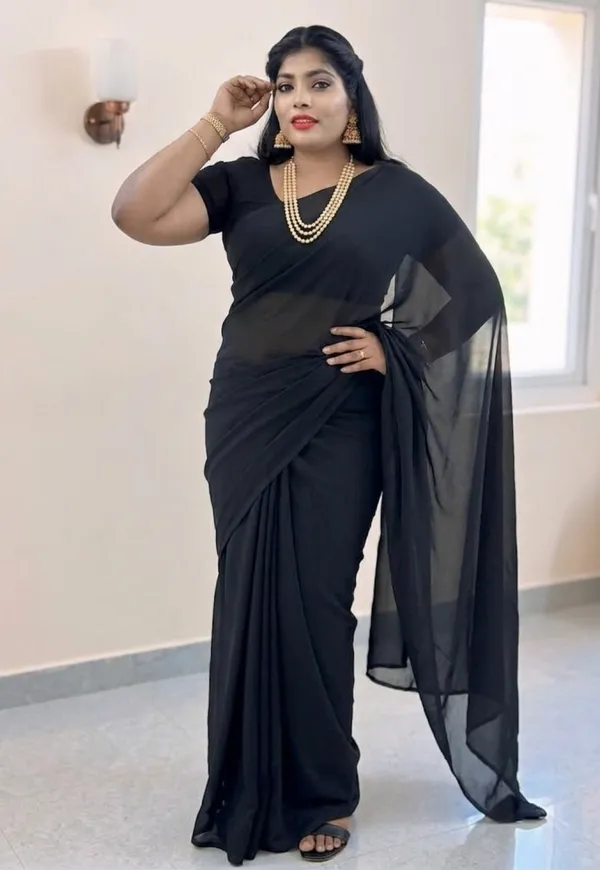 Elegant_Solid_Chiffon_Plain_Dyed_Saree_With_Unstitched_Blouse_Piece