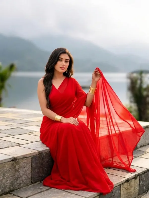 Plain_Dyed_Daily_Wear_Georgette_Saree_With_Unstitched_Blouse_Piece