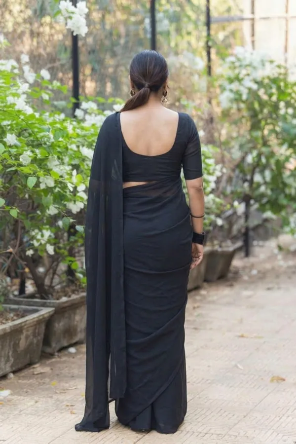 Elegant_Solid_Chiffon_Plain_Dyed_Saree_With_Unstitched_Blouse_Piece