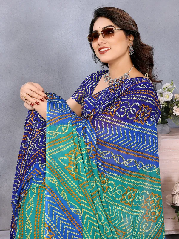 Ombre,_Paisley,_Printed_Bandhani_Georgette_Saree��(Blue,_Green)