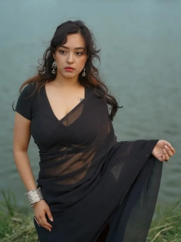 Plain_Dyed_Daily_Wear_Georgette_Saree_With_Unstitched_Blouse_Piece