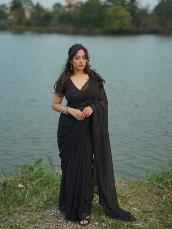 Plain_Dyed_Daily_Wear_Georgette_Saree_With_Unstitched_Blouse_Piece