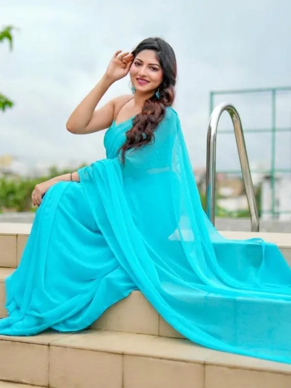 Plain_Dyed_Daily_Wear_Georgette_Saree_With_Unstitched_Blouse_Piece