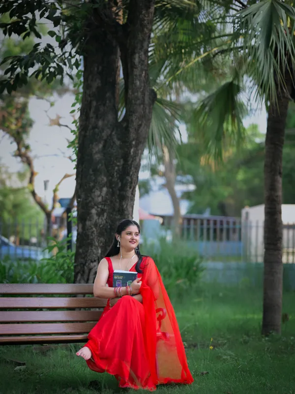 Plain_Dyed_Daily_Wear_Georgette_Saree_With_Unstitched_Blouse_Piece