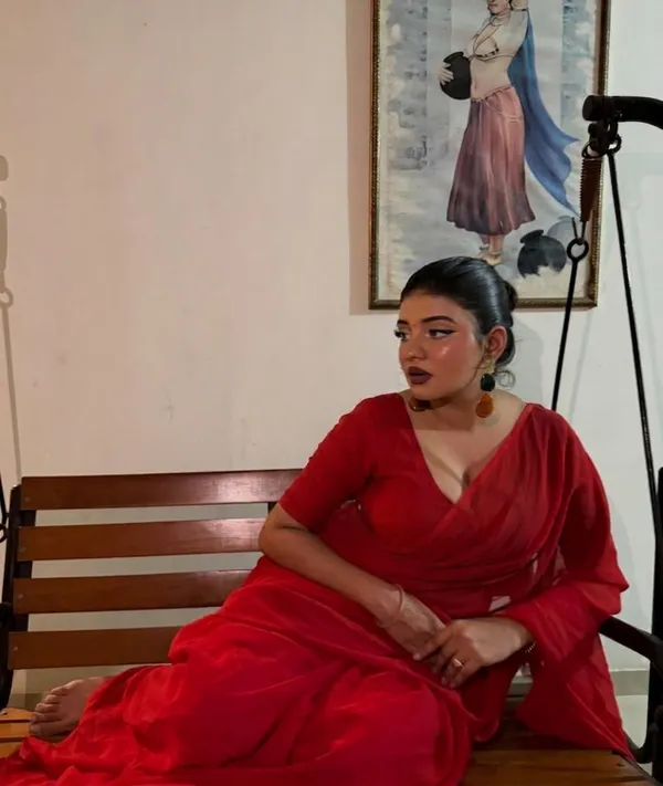 Plain_Dyed_Daily_Wear_Georgette_Saree_With_Unstitched_Blouse_Piece