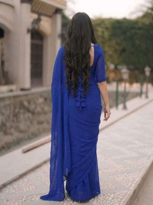 Plain_Dyed_Daily_Wear_Georgette_Saree_With_Unstitched_Blouse_Piece