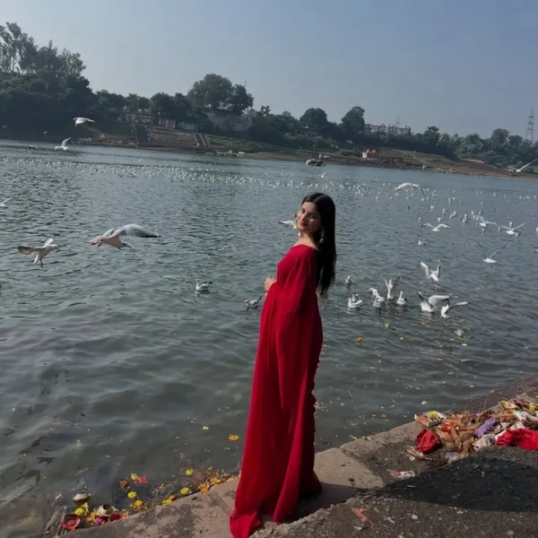 Plain_Dyed_Daily_Wear_Georgette_Saree_With_Unstitched_Blouse_Piece