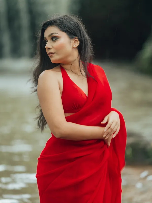 Plain_Dyed_Daily_Wear_Georgette_Saree_With_Unstitched_Blouse_Piece