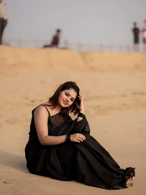 Plain_Georgette_Saree_With_Unstitched_Blouse_Piece