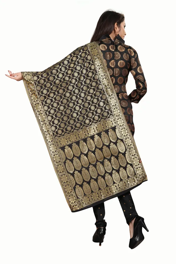 Jacquard_Embellished_Salwar_Suit_Material