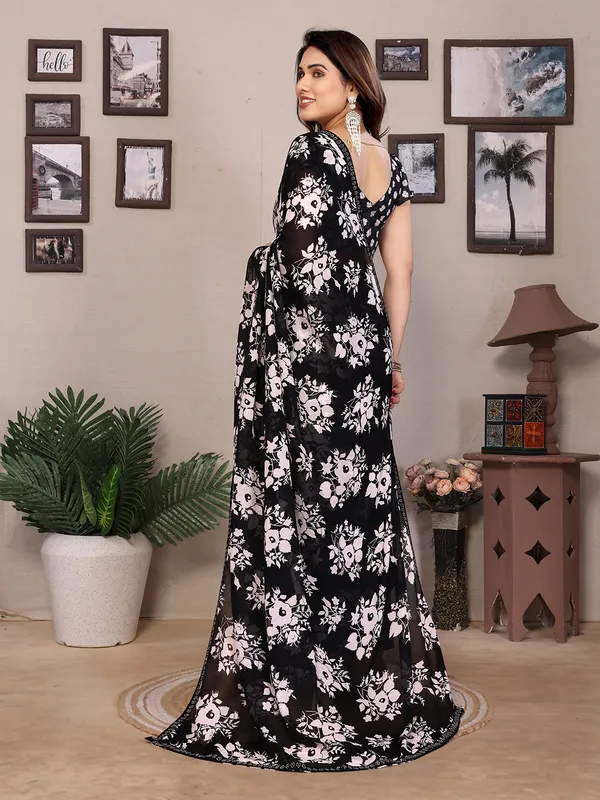 Georgette_Diamond_lace_Border_Saree_With_Unstitched_Blouse_Piece