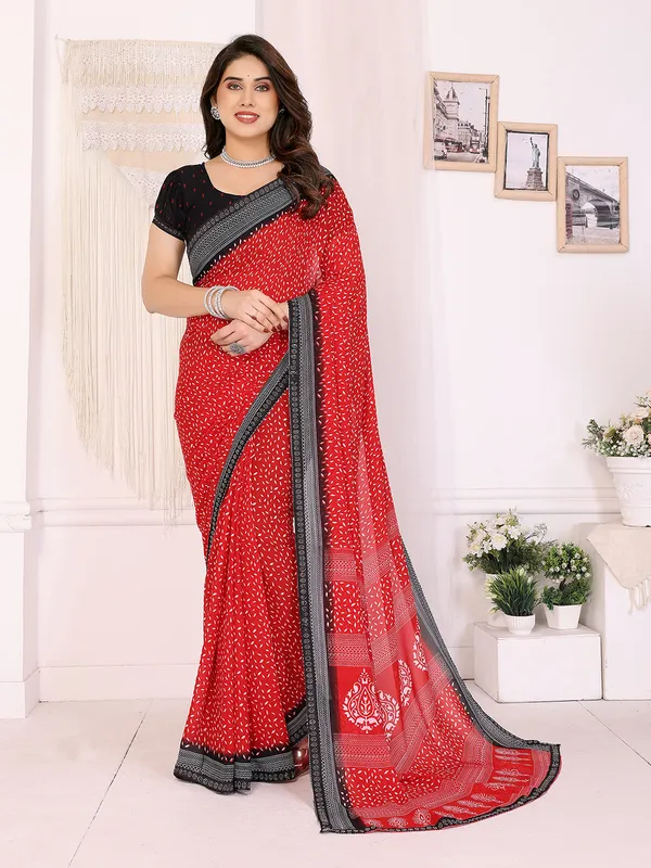 Georgette_Diamond_lace_Border_Saree_With_Unstitched_Blouse_Piece