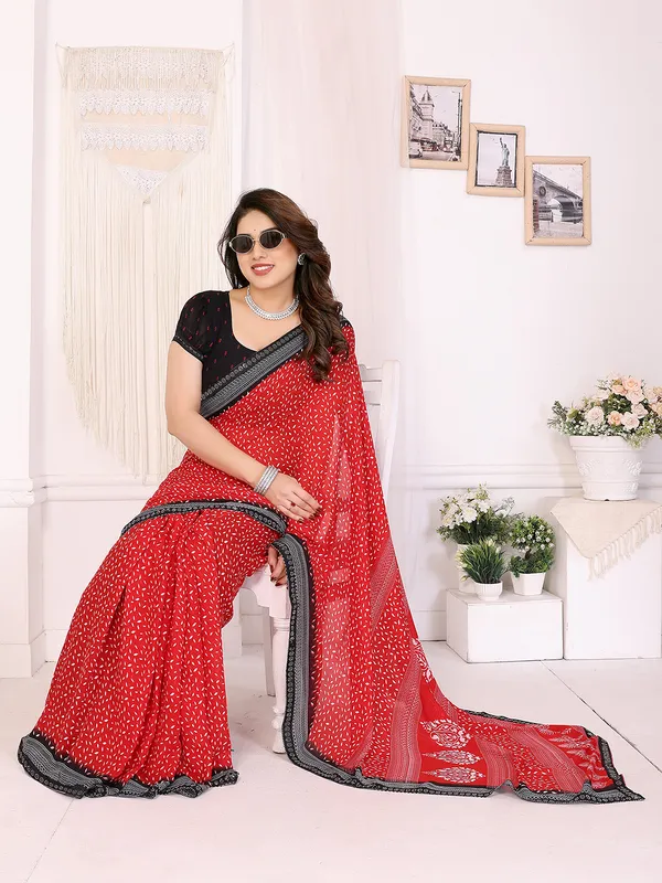 Georgette_Diamond_lace_Border_Saree_With_Unstitched_Blouse_Piece