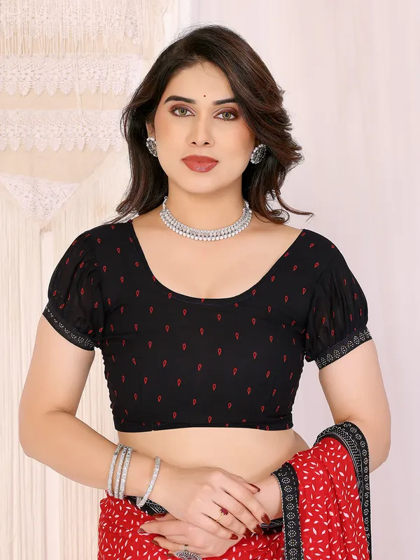 Georgette_Diamond_lace_Border_Saree_With_Unstitched_Blouse_Piece