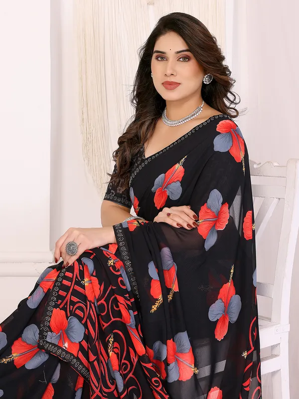 Georgette_Diamond_lace_Border_Saree_With_Unstitched_Blouse_Piece