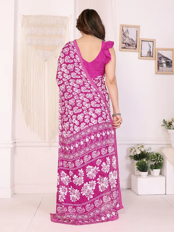 Georgette_Diamond_lace_Border_Saree_With_Unstitched_Blouse_Piece