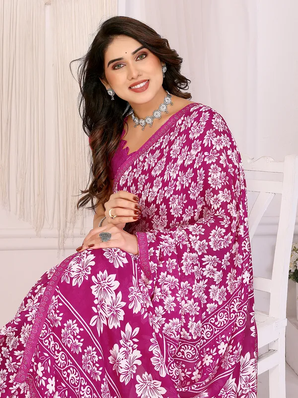 Georgette_Diamond_lace_Border_Saree_With_Unstitched_Blouse_Piece