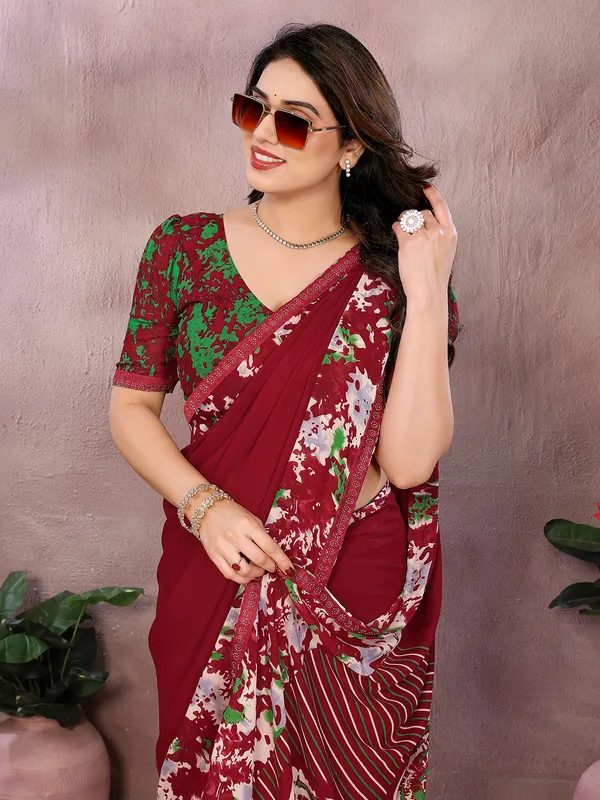 Georgette_Diamond_lace_Border_Saree_With_Unstitched_Blouse_Piece