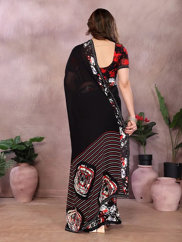 Georgette_Diamond_lace_Border_Saree_With_Unstitched_Blouse_Piece