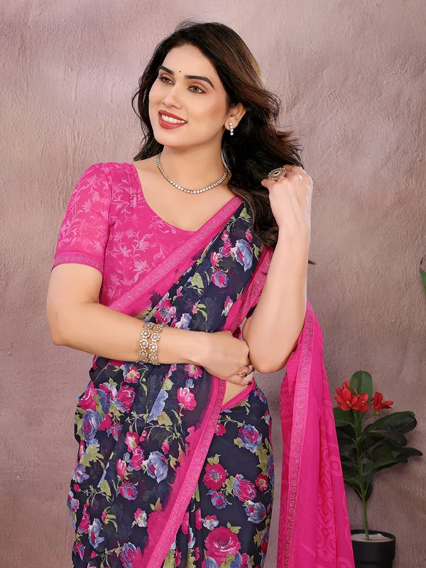 Georgette_Diamond_lace_Border_Saree_With_Unstitched_Blouse_Piece