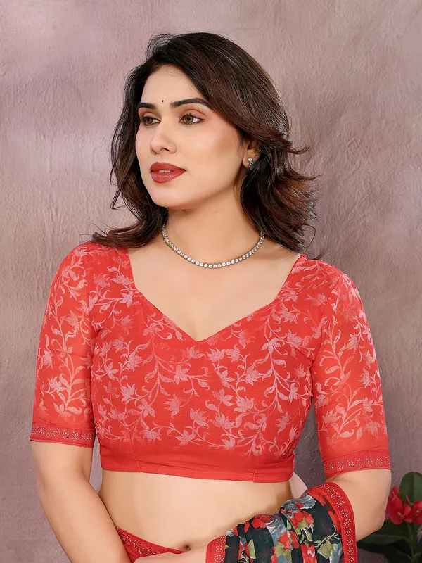 Georgette_Diamond_lace_Border_Saree_With_Unstitched_Blouse_Piece