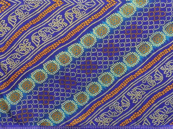 Bandhani_Print_Georgette_Diamond_Lace_Border_Saree_(Blue)