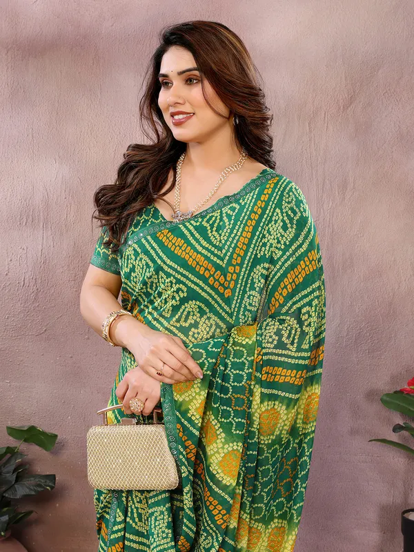 Bandhani_Print_Georgette_Diamond_Lace_Border_Saree_(Green)