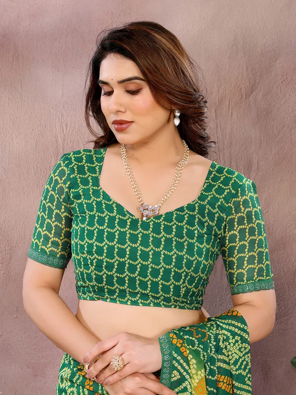 Bandhani_Print_Georgette_Diamond_Lace_Border_Saree_(Green)