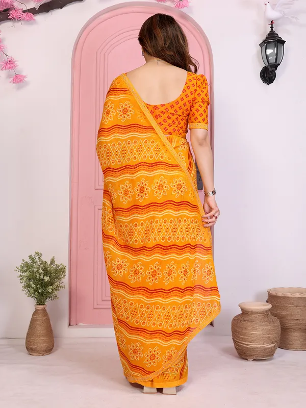 Bandhani_Print_Georgette_Diamond_Lace_Border_Saree_(Yellow)