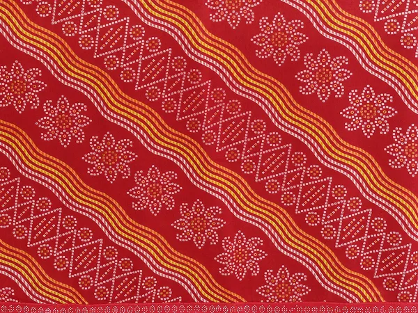Bandhani_Print_Georgette_Diamond_Lace_Border_Saree_(Red)