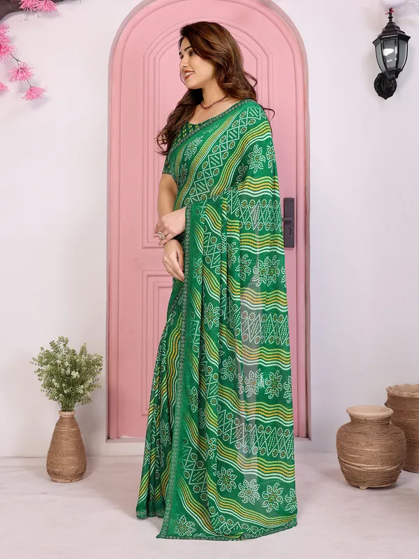 Bandhani_Print_Georgette_Diamond_Lace_Border_Saree_(Green)