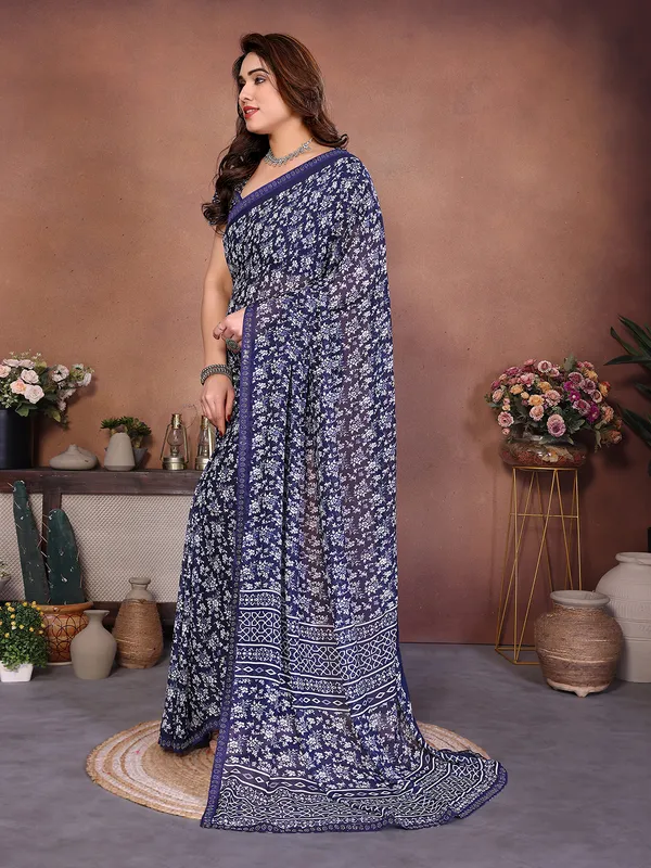 Printed_Lace_Border_Saree_With_UnStitched_Blouse_Piece_(BLUE)