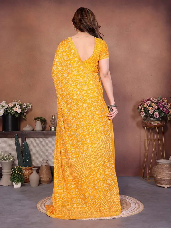 Printed_Lace_Border_Saree_With_UnStitched_Blouse_Piece_(YELLOW)