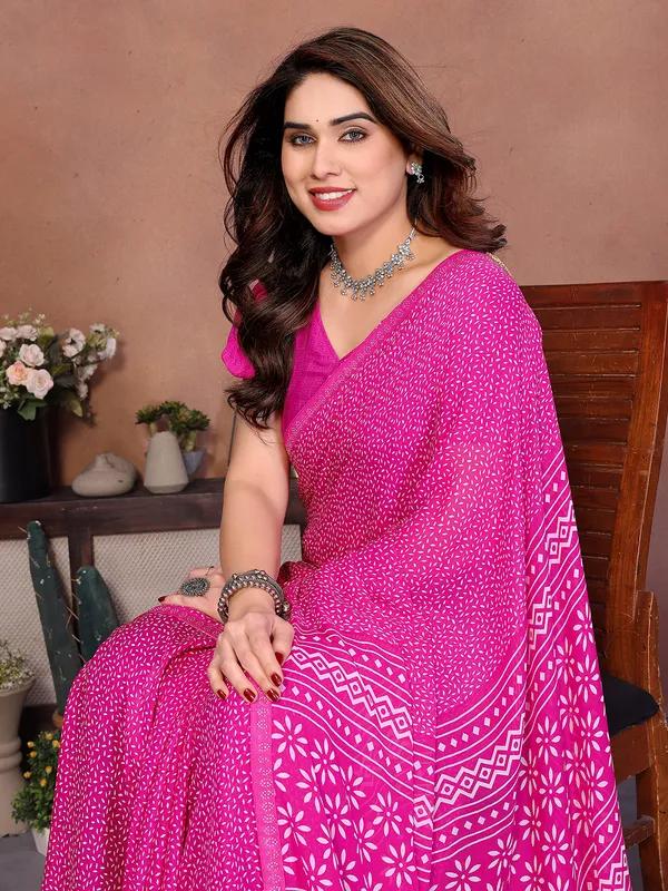 Printed_Lace_Border_Saree_With_UnStitched_Blouse_Piece_(PINK)