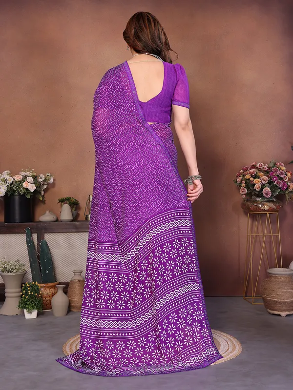 Printed_Lace_Border_Saree_With_UnStitched_Blouse_Piece_(PURPLE)