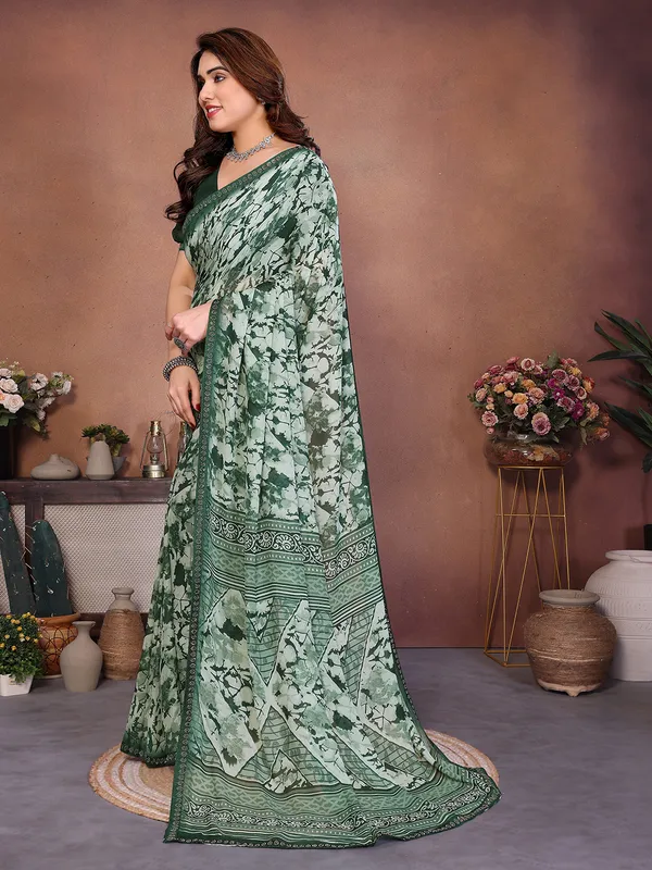 Printed_Lace_Border_Saree_With_UnStitched_Blouse_Piece_(GREEN)
