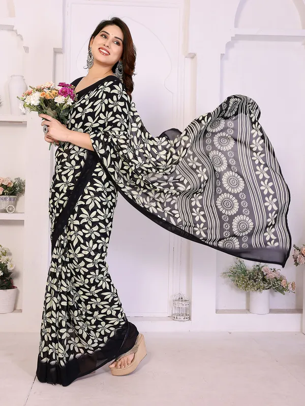 Printed_Georgette_Saree_With_UnStitched_Blouse_Piece_(BLACK)