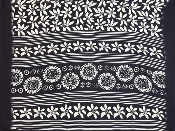 Printed_Georgette_Saree_With_UnStitched_Blouse_Piece_(BLACK)