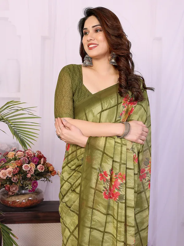 Printed_Georgette_Saree_With_UnStitched_Blouse_Piece_(GREEN)