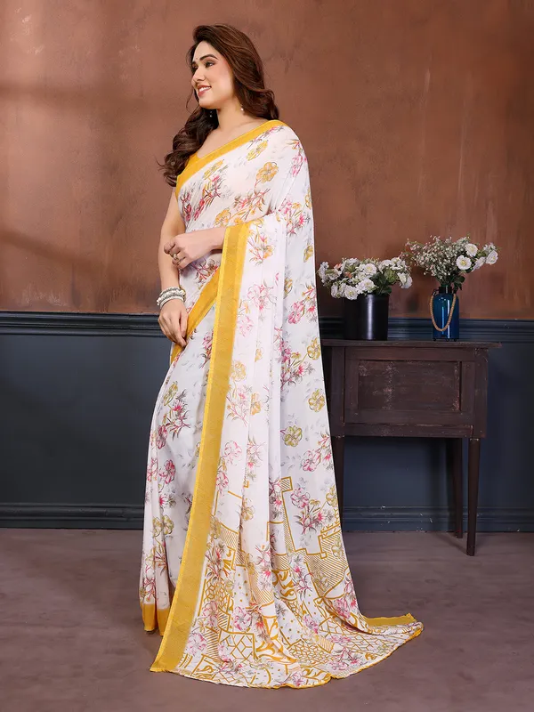 Printed_Georgette_Saree_With_UnStitched_Blouse_Piece_(Yellow)