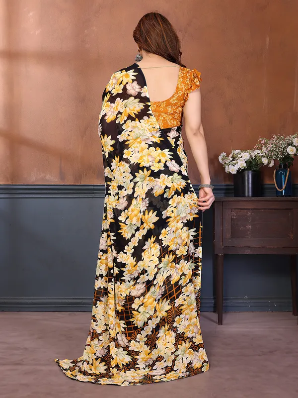 Printed_Georgette_Saree_With_UnStitched_Blouse_Piece_(Yellow)
