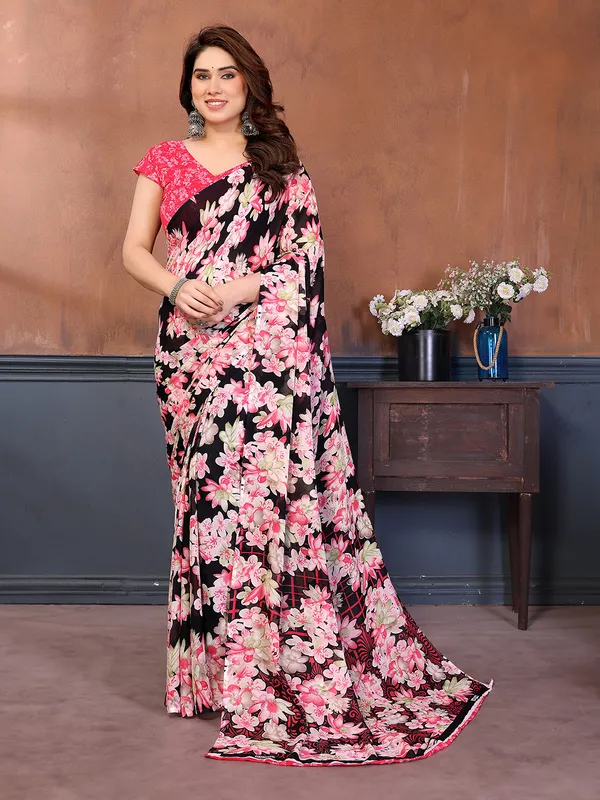 Printed_Georgette_Saree_With_UnStitched_Blouse_Piece_(Pink)