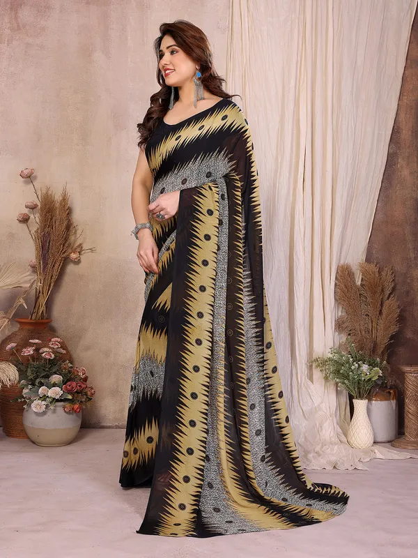 Printed_Georgette_Saree_With_UnStitched_Blouse_Piece_(Black)