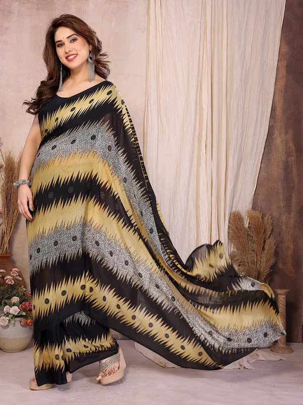 Printed_Georgette_Saree_With_UnStitched_Blouse_Piece_(Black)