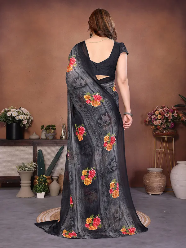 Printed_Georgette_Saree_With_UnStitched_Blouse_Piece_(Grey)