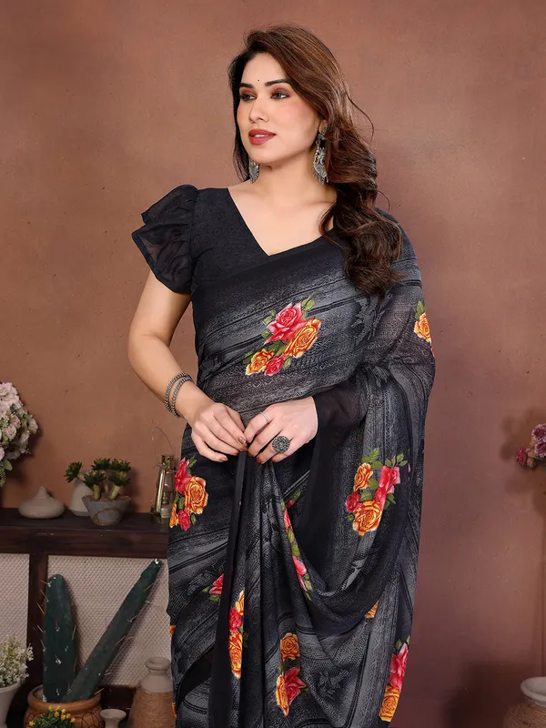 Printed_Georgette_Saree_With_UnStitched_Blouse_Piece_(Grey)