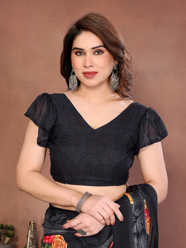 Printed_Georgette_Saree_With_UnStitched_Blouse_Piece_(Grey)
