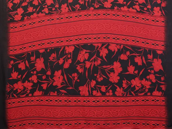 Printed_Georgette_Saree_With_UnStitched_Blouse_Piece_(Red)