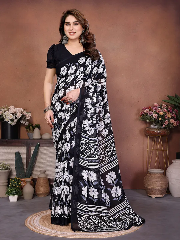 Printed_Georgette_Saree_With_UnStitched_Blouse_Piece_(BLACK)